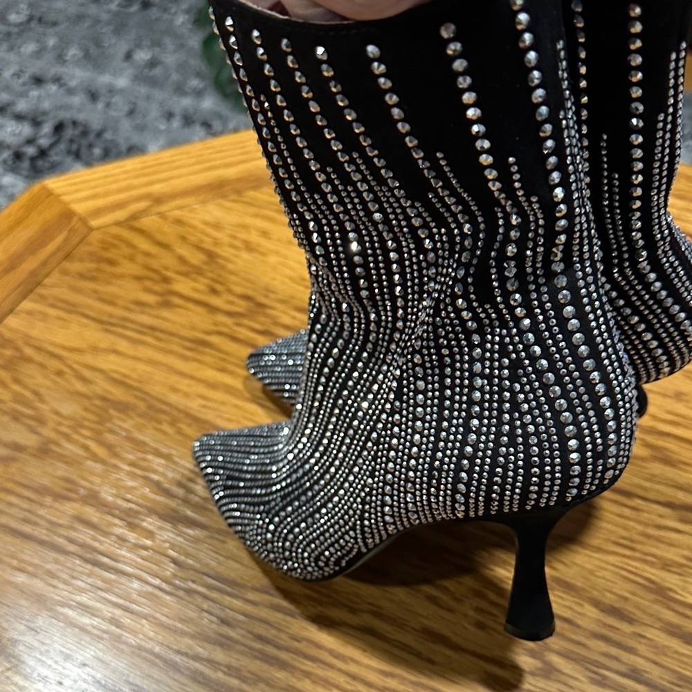 *BETSEY JOHNSON* Black x Silver Juelz Rhinestone Heeled Boots Size 7.5 - Picture 7 of 9